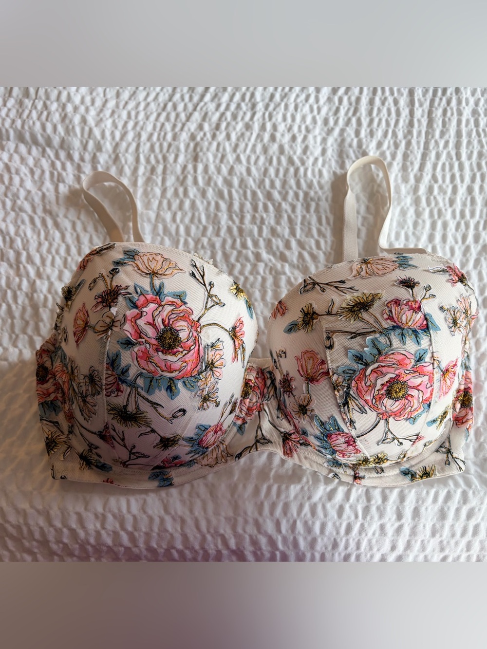 Victoria’s Secret Dream Angels Demi Lined Bra 36DDD